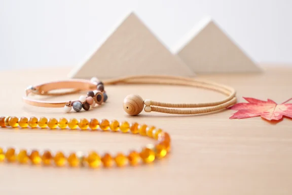 Natural Jewelry & Wellness